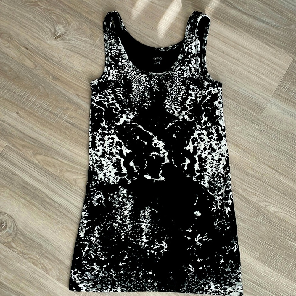 Mossimo Supply Co. Women’s Black and White Tank Top Size XS